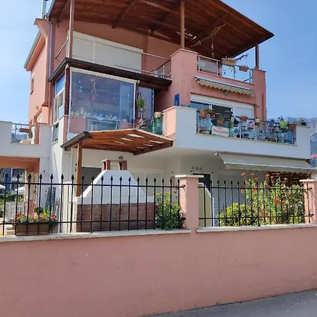 Margarita * Limenas (Thasos)